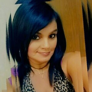 Meet your Posher, Iris